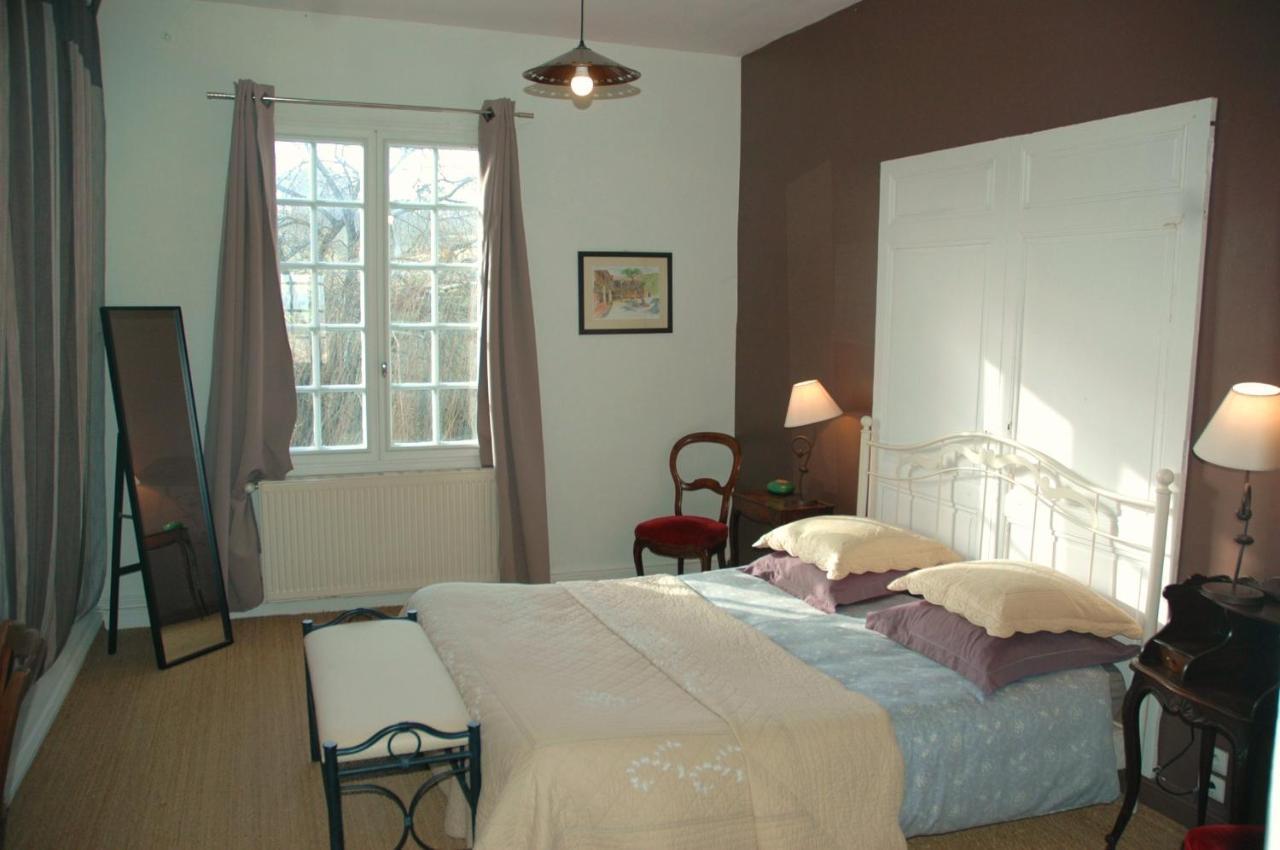 Bed and Breakfast Domaine De La Queyssie Saussignac Exterior foto